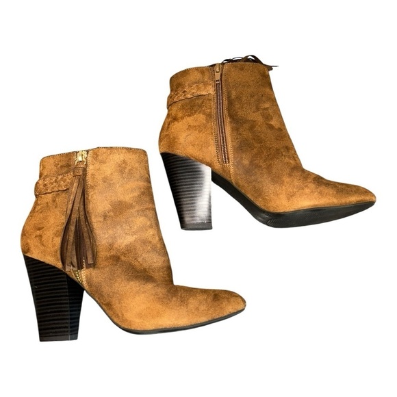 a.n.a Shoes - A.n.a Women’s Ana Dusty Brown Suede Ankle Boots Booties – Size 7.5